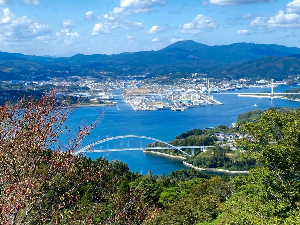 モネも見た気仙沼の景色 マルニ食品株式会社