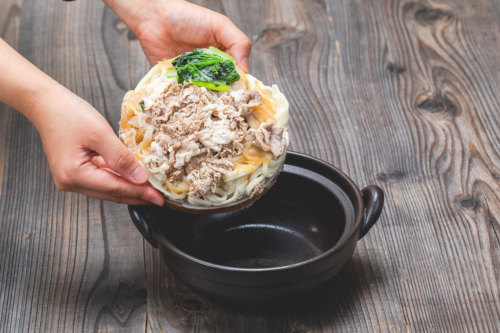 お鍋一つで牛すき手延べうどん
